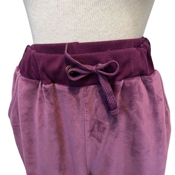 White Mark 2pc leisure set. In grape 🍇 color. - Picture 2 of 10